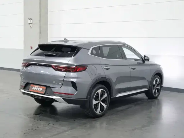 BYD Song PLUS — Фото автомобиля 2