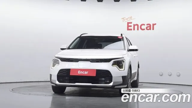 Kia Niro — Фото автомобиля 3