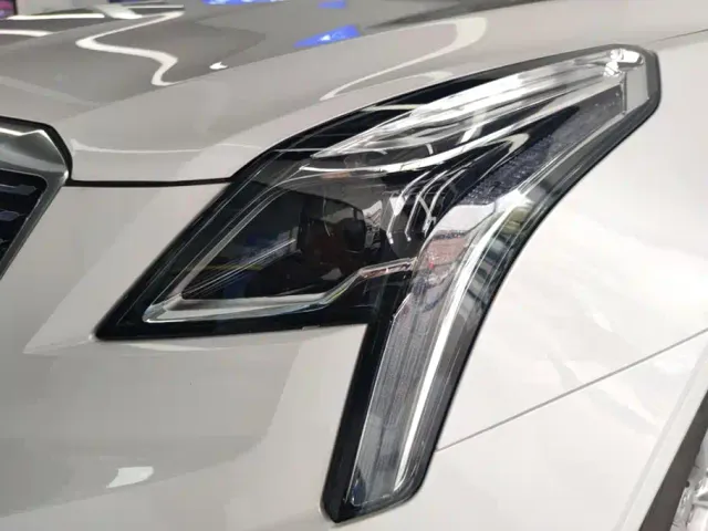 Cadillac XT5 — Фото автомобиля 5