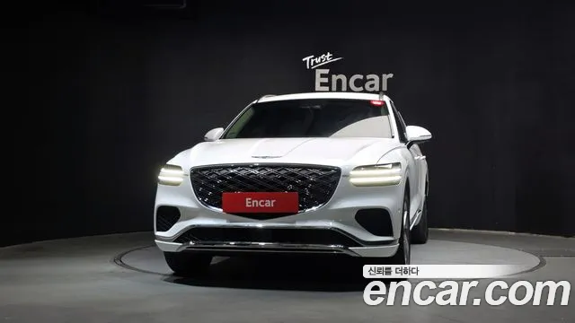 Genesis GV70 — Фото автомобиля 3