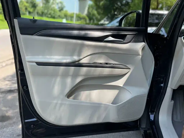 Buick GL8 — Фото автомобиля 13
