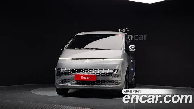 Hyundai Staria Staria L3.5 Tourer 11 мест — Фото автомобиля 3