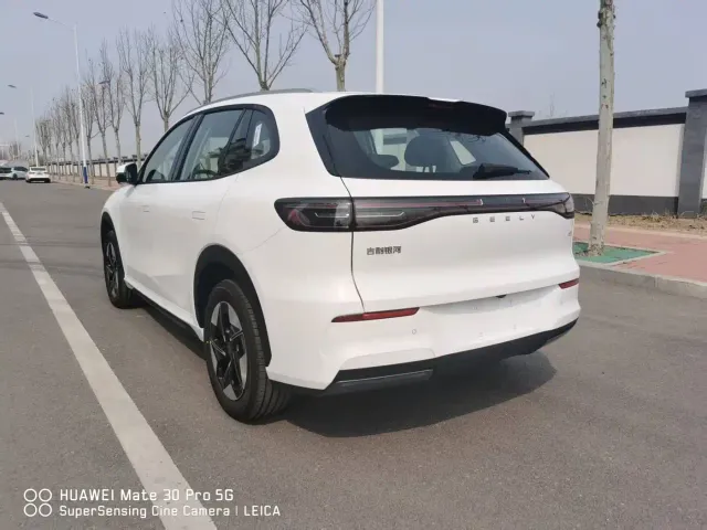 Geely Galaxy E5 — Фото автомобиля 4
