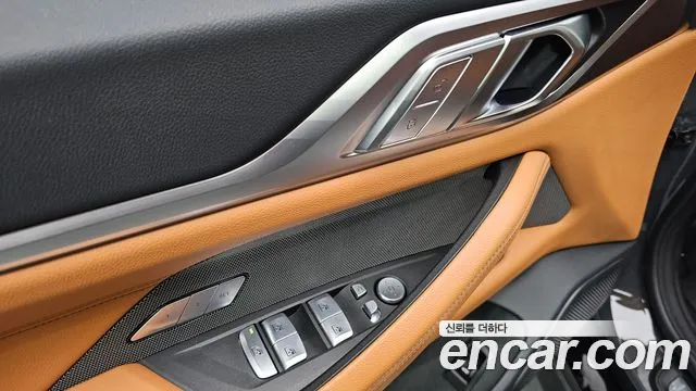 BMW i4 — Фото автомобиля 13