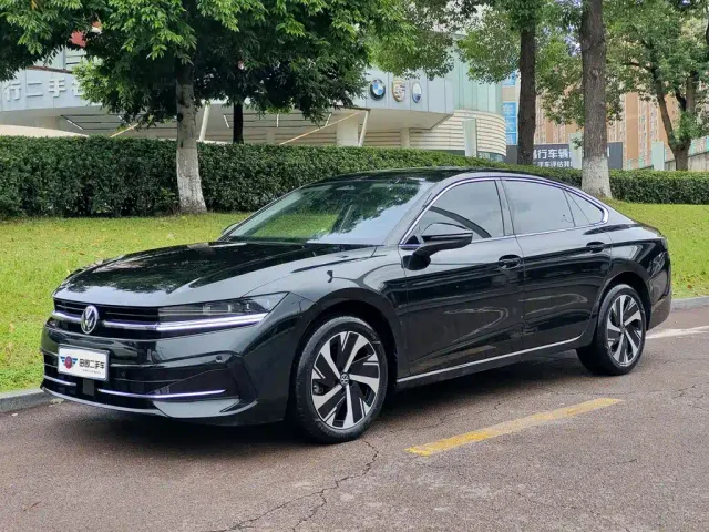 Фотография автомобиля — Volkswagen Magotan