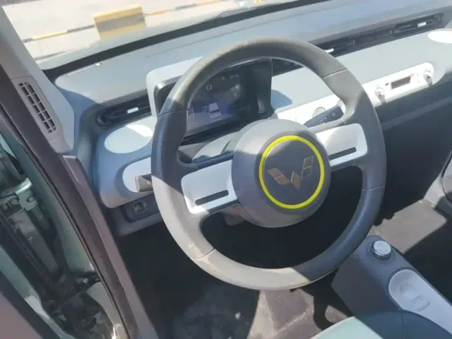 Wuling Hongguang Mini EV — Фото автомобиля 10