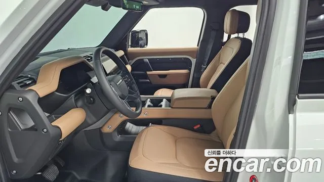 Land Rover Defender — Фото автомобиля 3