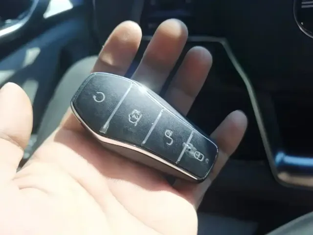BYD Qin PLUS — Фото автомобиля 8