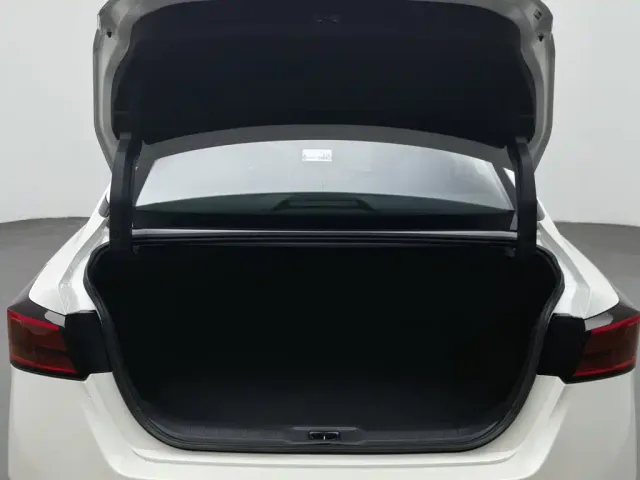 Nissan Teana — Фото автомобиля 16