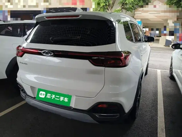 Chery Tiggo 8 — Фото автомобиля 6