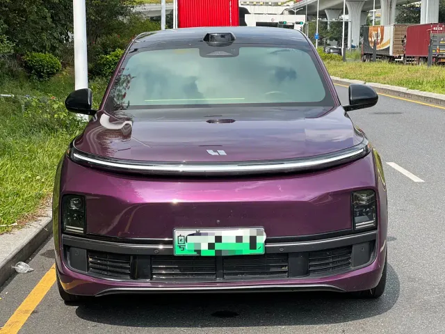 Li Auto Li Xiang L9 2022 Max — Фото автомобиля 2