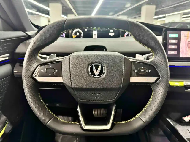 Changan UNI-V — Фото автомобиля 9
