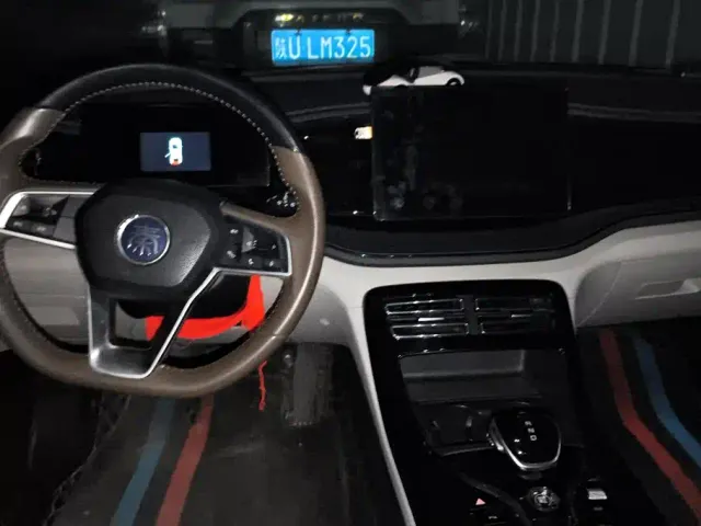 BYD Qin PLUS — Фото автомобиля 12