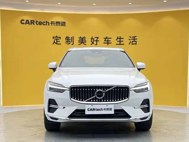 Volvo XC60 — Фото автомобиля 3