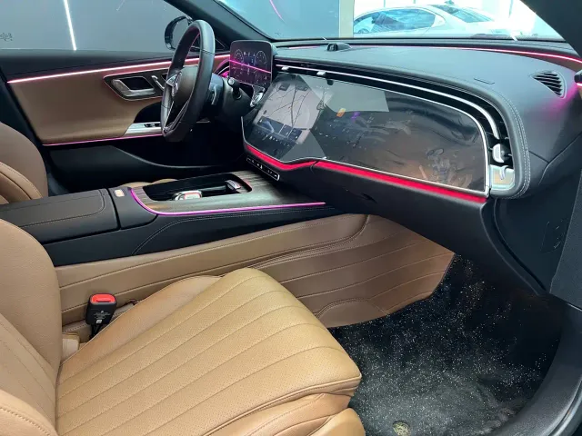 Mercedes-Benz E-Class — Фото автомобиля 5
