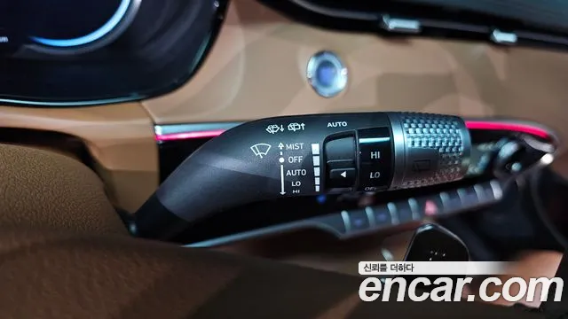 Genesis GV70 — Фото автомобиля 28