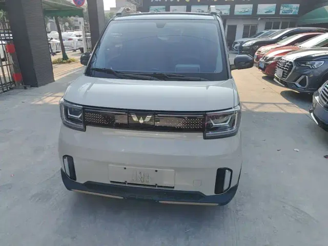 Wuling Hongguang Mini EV — Фото автомобиля 2