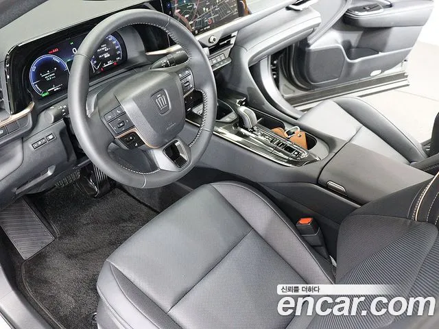 Toyota Crown — Фото автомобиля 10