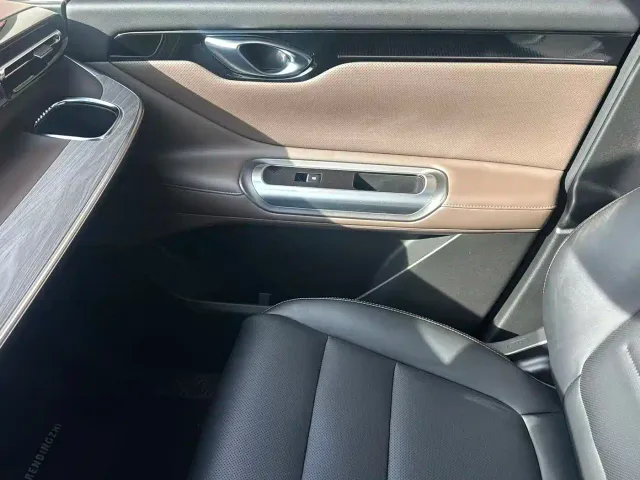 GAC Trumpchi E8 — Фото автомобиля 12