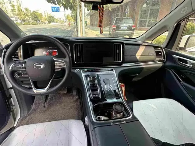 GAC Trumpchi M8 — Фото автомобиля 4