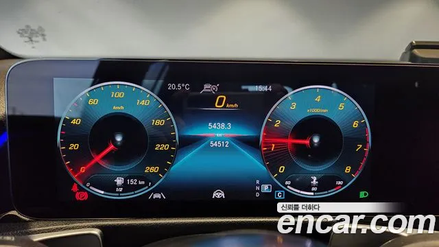 Mercedes-Benz GLB-Class — Фото автомобиля 8