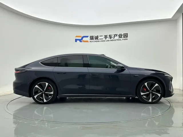 Nio ET7 — Фото автомобиля 7
