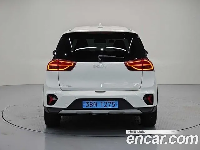 Kia Niro — Фото автомобиля 3