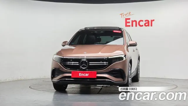 Mercedes-Benz EQA — Фото автомобиля 3