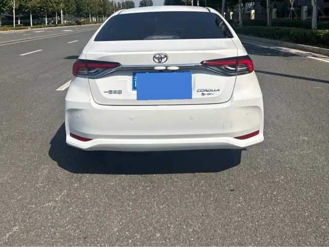 Toyota Corolla — Фото автомобиля 4