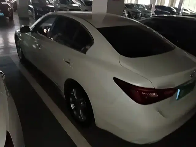 Infiniti Q50L — Фото автомобиля 4