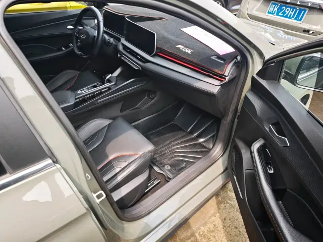 Geely Binrui — Фото автомобиля 10