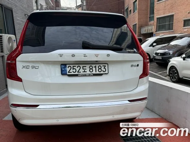 Вольво XC90 — Фото автомобиля 4