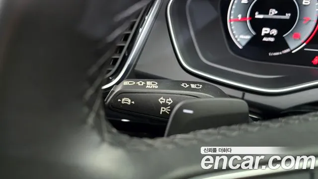 Audi Q5 45 TFSI quattro Premium — Фото автомобиля 24