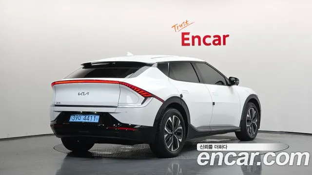 Kia EV6 — Фото автомобиля 2