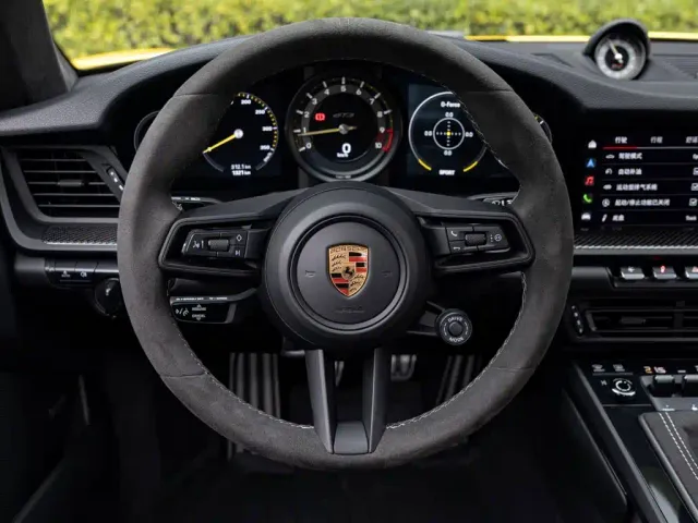 Porsche 911 — Фото автомобиля 12