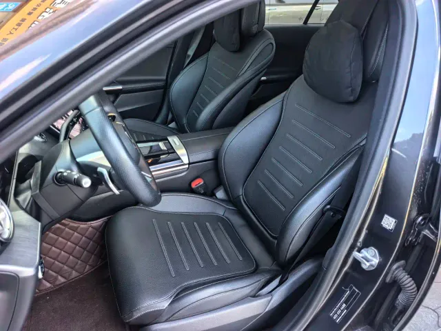 Mercedes-Benz C-Class — Фото автомобиля 11