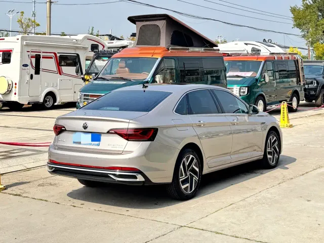 Volkswagen Sagitar — Фото автомобиля 4
