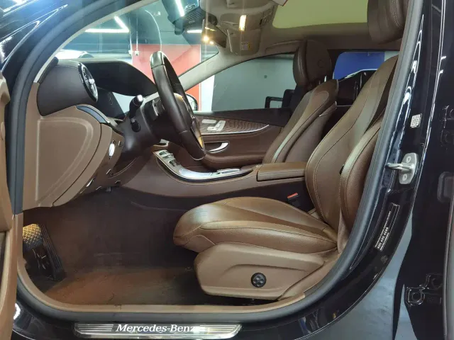 Mercedes-Benz E-Class — Фото автомобиля 9