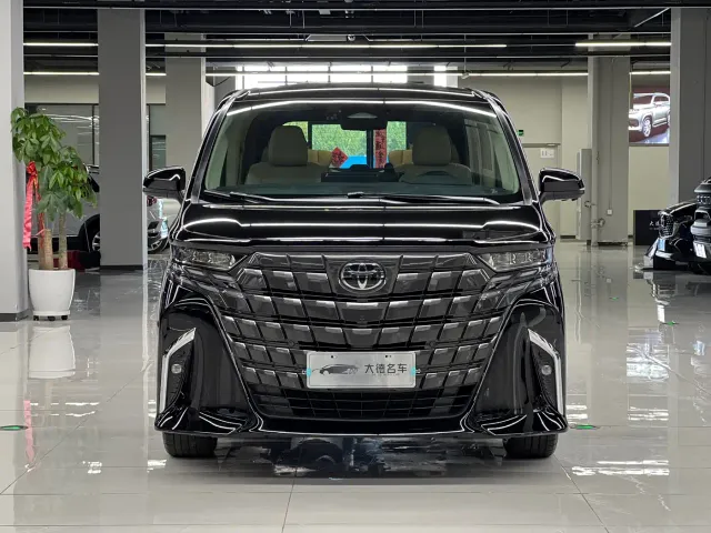 Toyota Alphard — Фото автомобиля 2