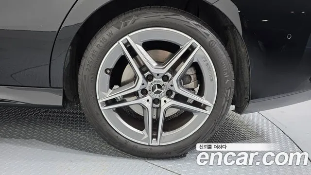 Mercedes-Benz CLA-Class — Фото автомобиля 21