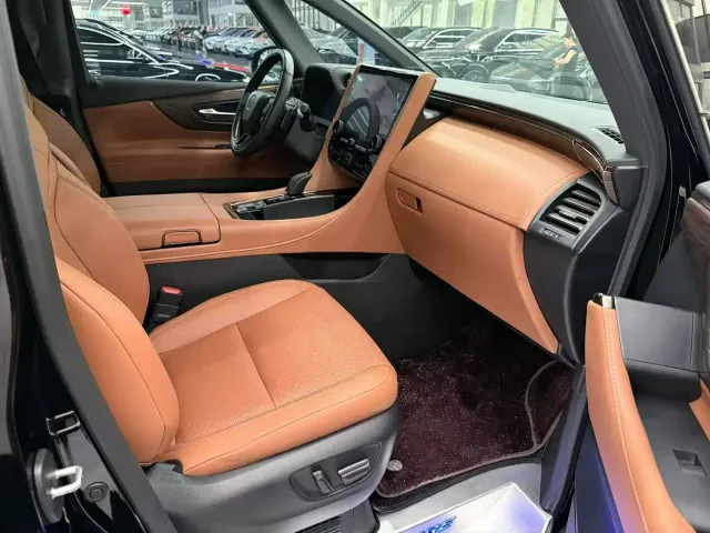 Toyota Vellfire — Фото автомобиля 7