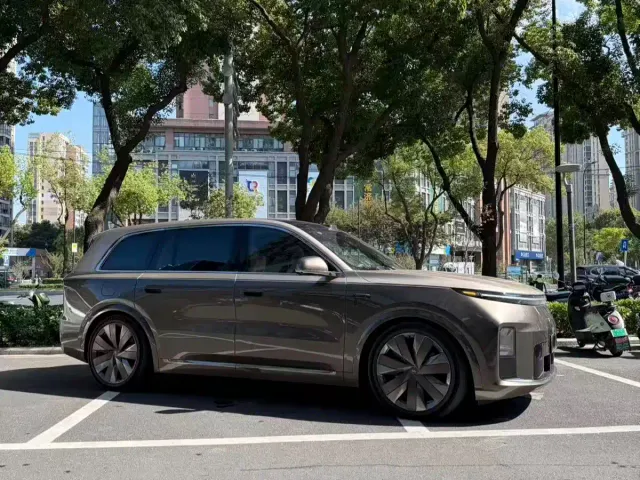 Li Auto L9 — Фото автомобиля 3