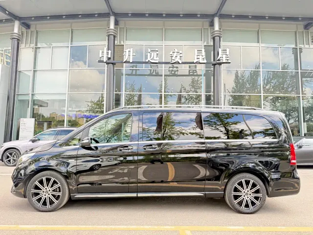 Mercedes-Benz V-Class — Фото автомобиля 8