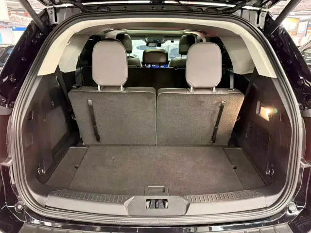 Ford Explorer — Фото автомобиля 17
