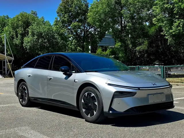 XPeng XPeng P7+ 2024 Long Range Max — Фото автомобиля 3