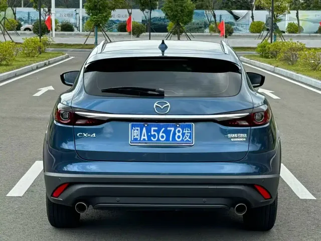 Mazda CX-4 — Фото автомобиля 3