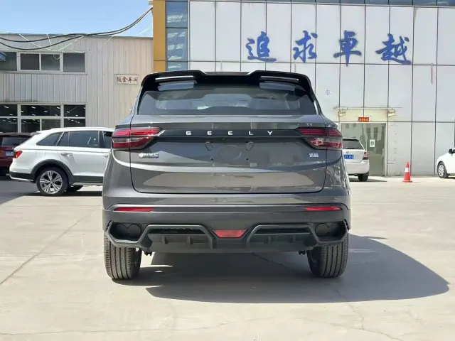 Geely Binyue — Фото автомобиля 8