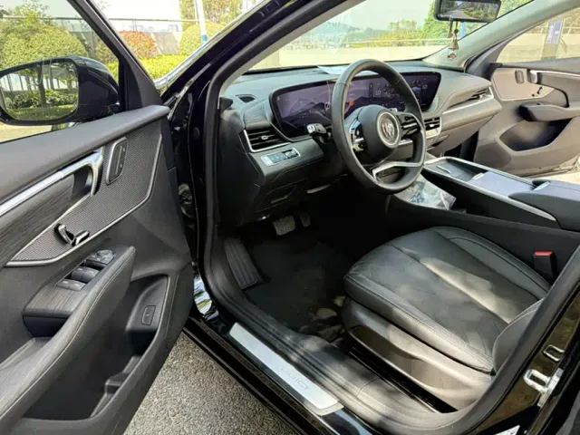Buick LaCrosse 2023 28T Premium Edition — Фото автомобиля 18