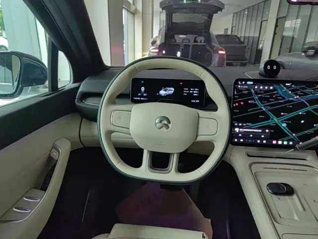 Nio EC6 — Фото автомобиля 10