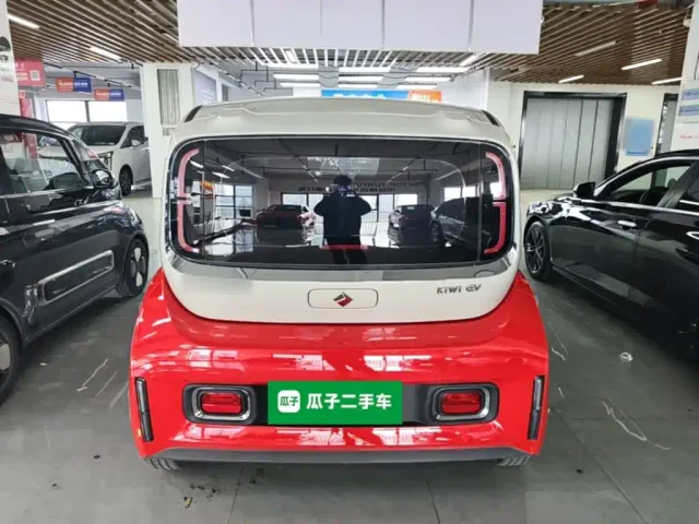 Baojun KiWi EV — Фото автомобиля 5